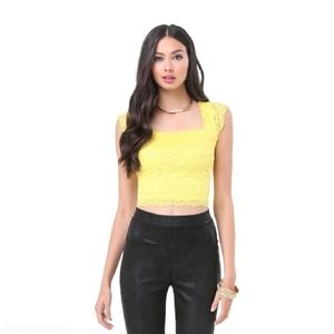 Bebe women floral lace yellow crop top